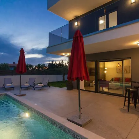 Modern Ema With Private Pool Near Pula And The Villa