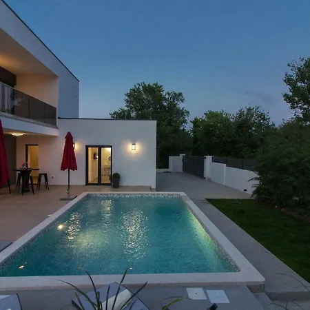 Modern Ema With Private Pool Near Pula And The Villa Sisan