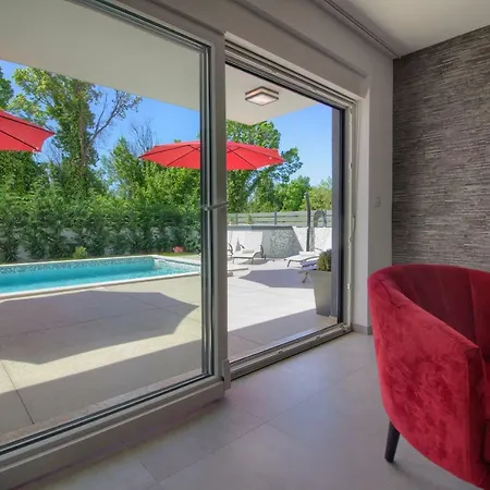 Modern Ema With Private Pool Near Pula And The Villa Sisan