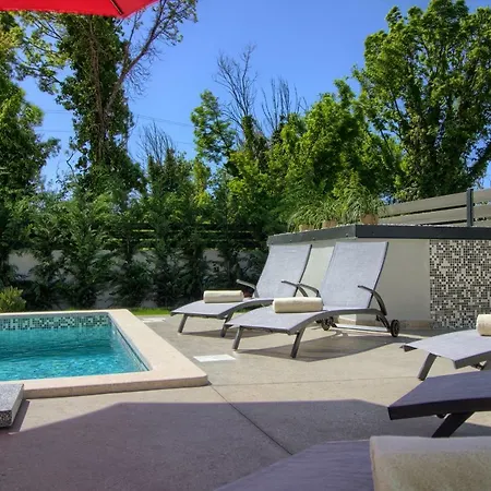 Modern Ema With Private Pool Near Pula And The Villa