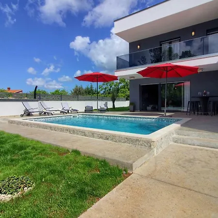 Modern Ema With Private Pool Near Pula And The Villa