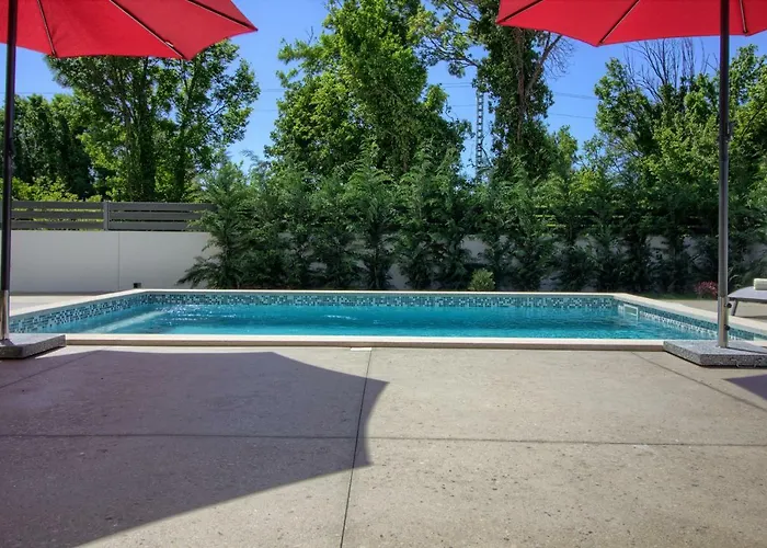 Modern Ema Near Pula And By Wiibuk * Šišan