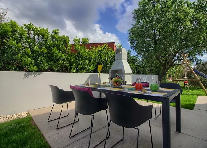 Modern Ema Near Pula And By Wiibuk Šišan