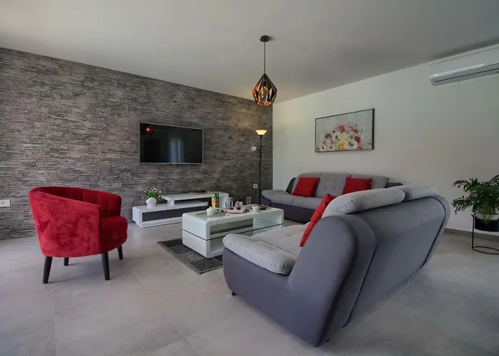 Modern Ema Near Pula And By Wiibuk * Šišan